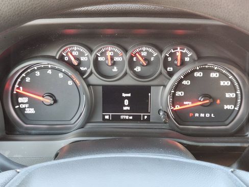 Used 2024 Chevrolet Silverado 1500 Custom w/ Dark Appearance Package image 17