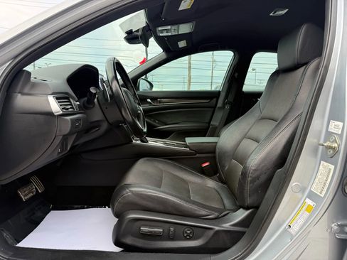 Used 2019 Honda Accord Sport image 19