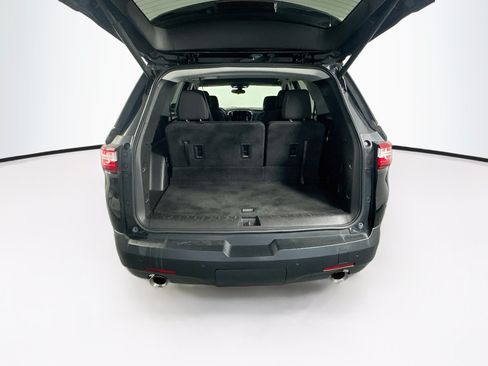 Used 2019 Chevrolet Traverse LT FWD image 31