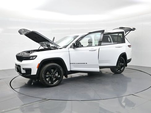 New 2025 Jeep Grand Cherokee L Limited w/ Black Appearance Package image 51