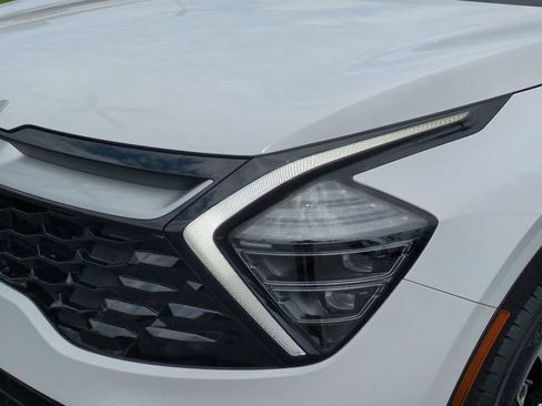 Certified 2024 Kia Sportage EX FWD image 9