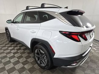 Certified 2025 Hyundai Tucson SEL AWD/4WD video 4
