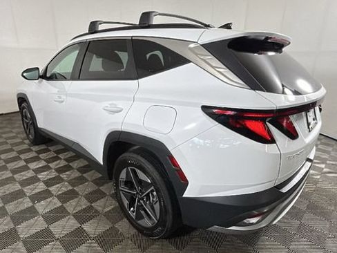 Certified 2025 Hyundai Tucson SEL AWD/4WD image 4