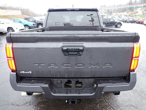 Used 2026 Toyota Tacoma SR5 image 4