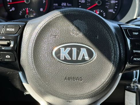 Used 2020 Kia Rio S FWD image 31