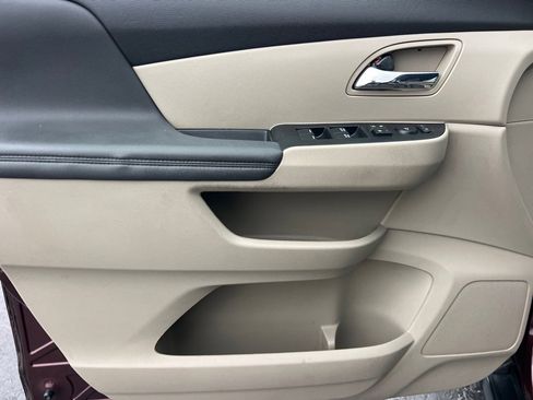 Used 2014 Honda Odyssey EX-L image 11