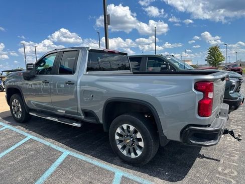 Used 2025 Chevrolet Silverado 2500 Custom w/ Custom Value Package AWD/4WD image 5