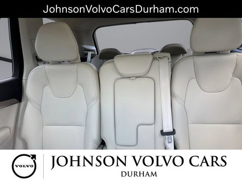 Used 2023 Volvo XC90 B6 Plus AWD/4WD image 26