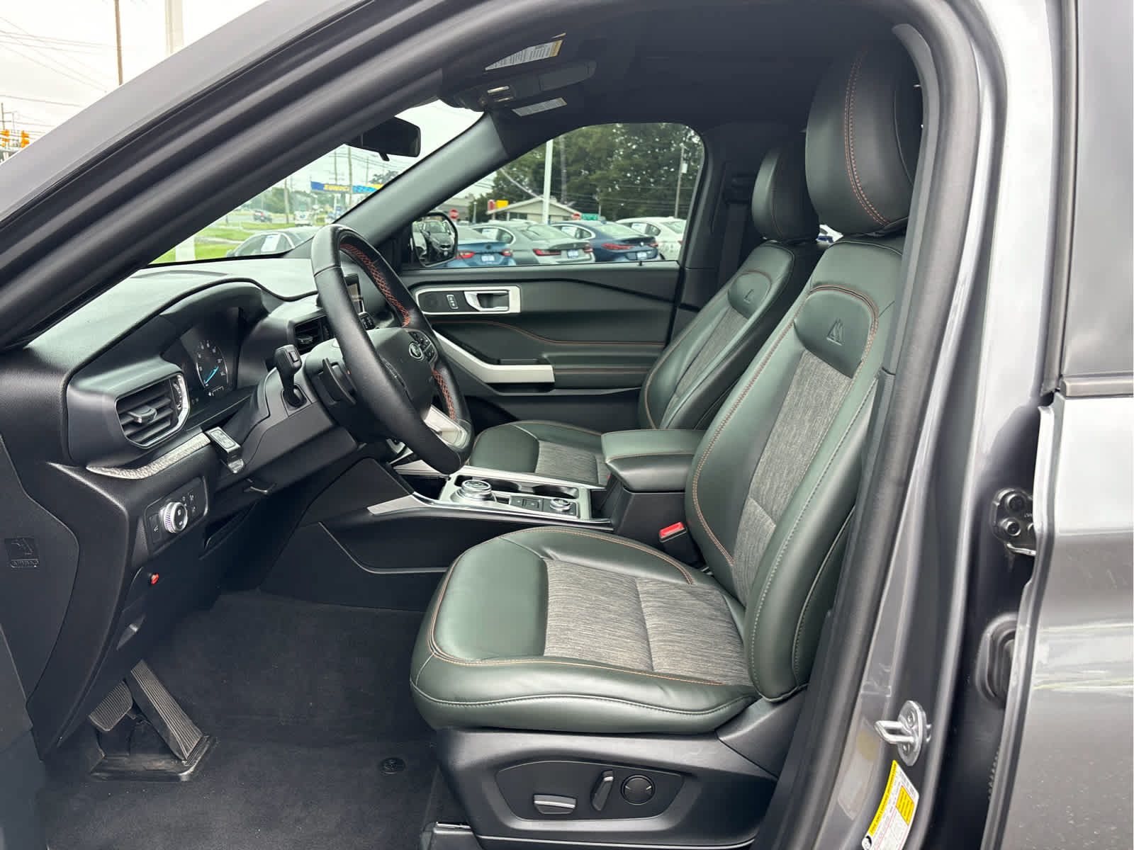 Used 2022 Ford Explorer Timberline AWD/4WD image 8