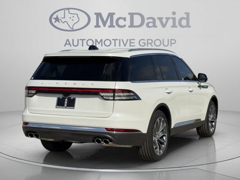 New 2026 Lincoln Aviator 2WD image 7