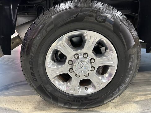 Used 2021 RAM 2500 Big Horn w/ Level 1 Equipment Group image 21