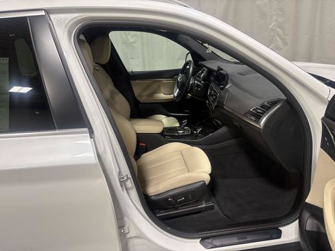Used 2024 BMW X3 xDrive30i w/ Premium Package AWD/4WD image 8