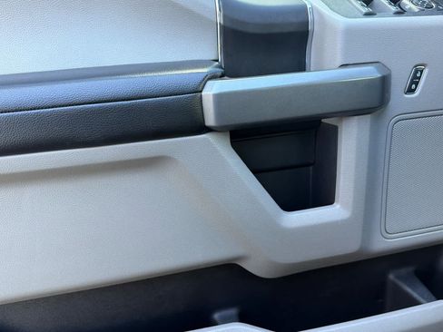 Certified 2018 Ford F150 XLT AWD/4WD image 12