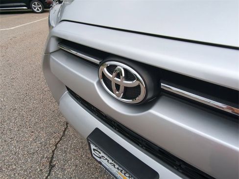 Used 2020 Toyota 4Runner SR5 image 29