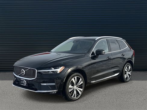 Certified 2023 Volvo XC60 B5 Plus w/ Climate Package image 1
