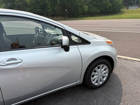 Used 2014 Nissan Versa Note SV FWD image 5
