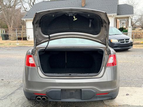 Used 2011 Ford Taurus Limited w/ 301A Rapid Spec Order Code image 7