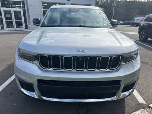 Certified 2021 Jeep Grand Cherokee L Limited w/ Luxury Tech Group II image 2
