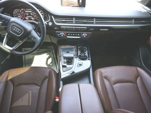 Used 2018 Audi Q7 3.0T Premium Plus image 24