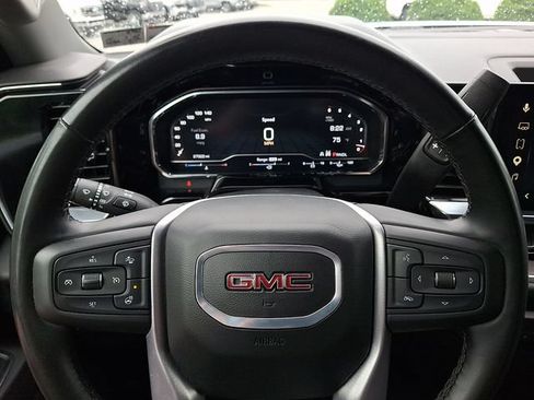 Used 2025 GMC Sierra 1500 SLT AWD/4WD image 19