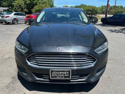 Used 2013 Ford Fusion SE FWD image 9