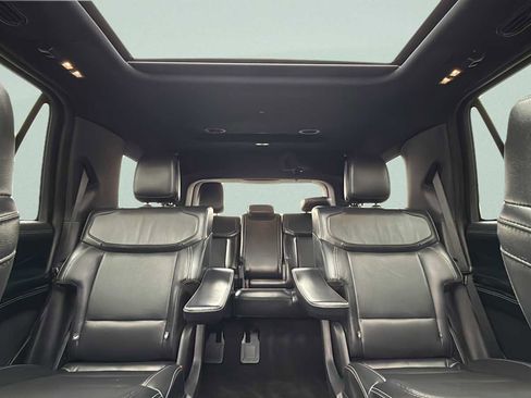 Used 2025 Ford Expedition Platinum w/ Stealth Performance Package image 30