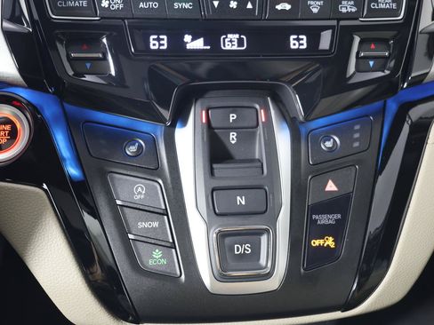Used 2023 Honda Odyssey Touring image 17