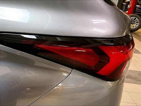 Used 2023 Mitsubishi Outlander SE image 34