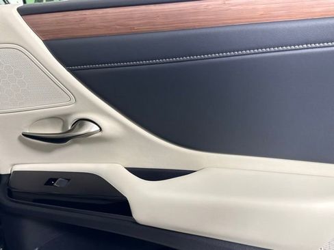 New 2025 Lexus ES 350 w/ Premium Package image 23