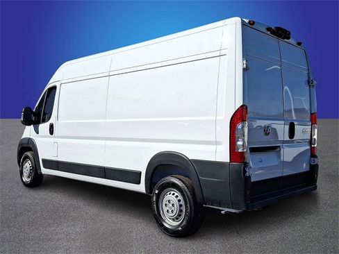 Used 2025 RAM ProMaster 2500 w/ Convenience Group image 6