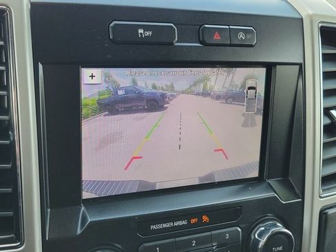 Used 2019 Ford F150 Lariat RWD image 31