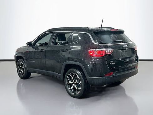 New 2026 Jeep Compass Limited image 8