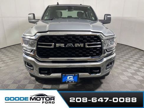 Used 2024 RAM 2500 Big Horn AWD/4WD image 3