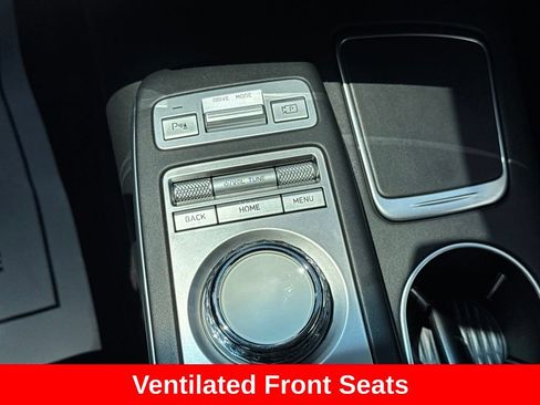 Used 2022 Genesis GV70 2.5T w/ Select Package AWD/4WD image 25