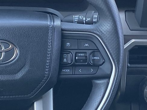 Certified 2025 Toyota 4Runner SR5 image 18