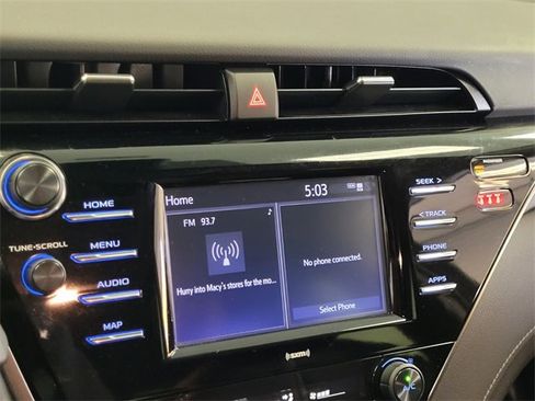 Used 2020 Toyota Camry SE image 17