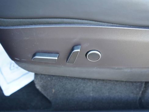 Used 2022 Tesla Model Y Performance image 14