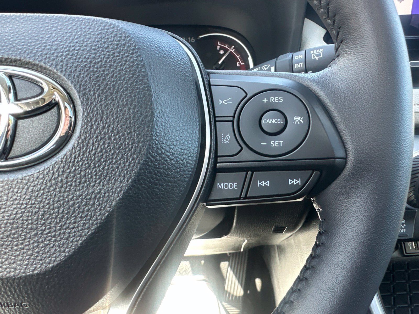 Used 2025 Toyota RAV4 XLE Premium w/ Weather Package AWD/4WD image 51