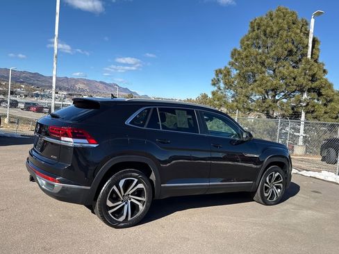 Used 2022 Volkswagen Atlas Cross Sport SEL image 7