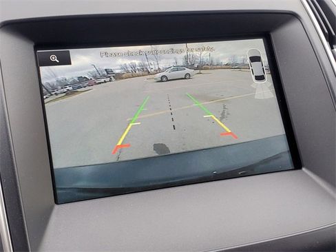 Used 2015 Ford Edge SEL w/ Equipment Group 201A image 24