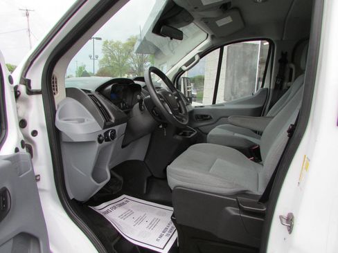 Used 2015 Ford Transit 350 XLT RWD image 8