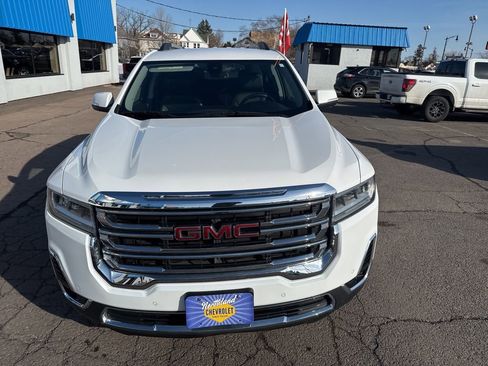 Used 2021 GMC Acadia SLT image 3