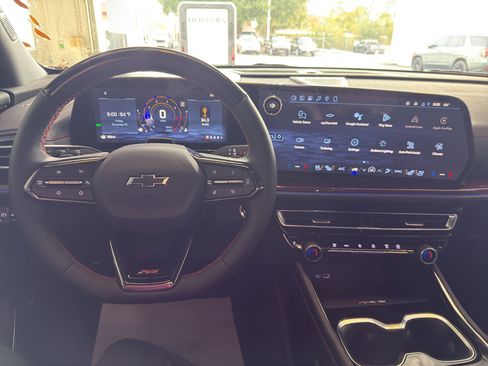 New 2026 Chevrolet Traverse RS w/ LPO, Floor Liner Package image 12