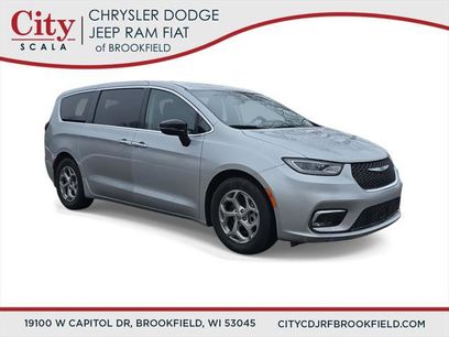Certified 2024 Chrysler Pacifica Limited
