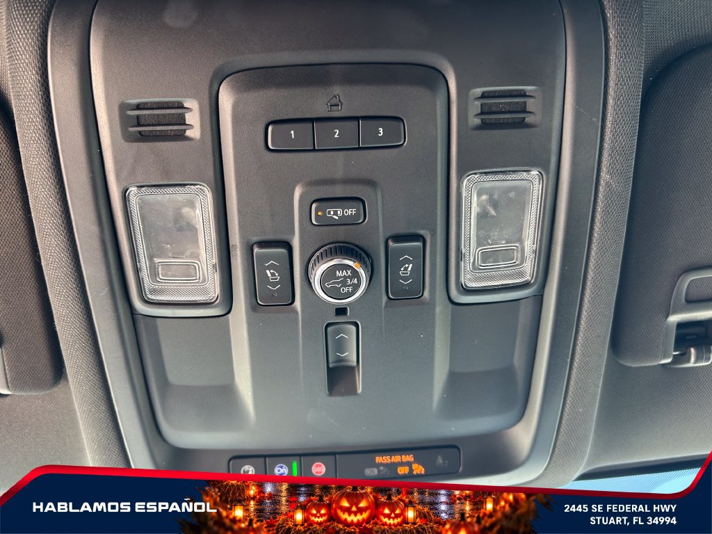 Used 2024 Chevrolet Suburban Premier AWD/4WD image 26