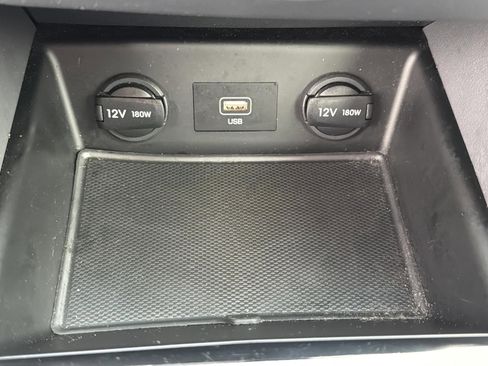 Used 2022 Hyundai Ioniq SE image 15