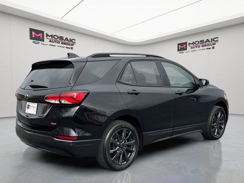 Used 2023 Chevrolet Equinox RS image 7