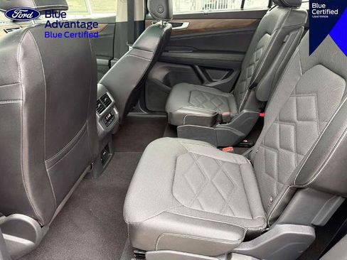 Used 2024 Volkswagen Atlas SE FWD image 13