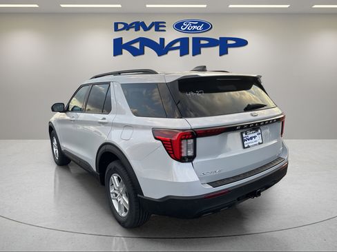 Used 2026 Ford Explorer Active AWD/4WD image 5