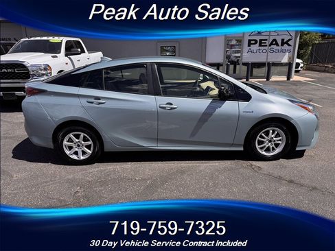 Used 2016 Toyota Prius Three FWD image 8